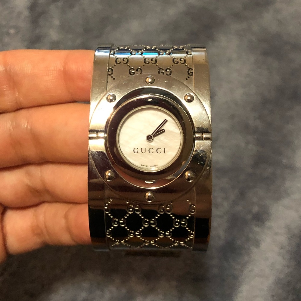 Gucci Twirl Stainless Steel watch
